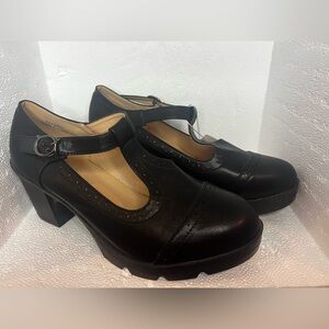 Classic Black Mary Jane Chunk Heel Pumps